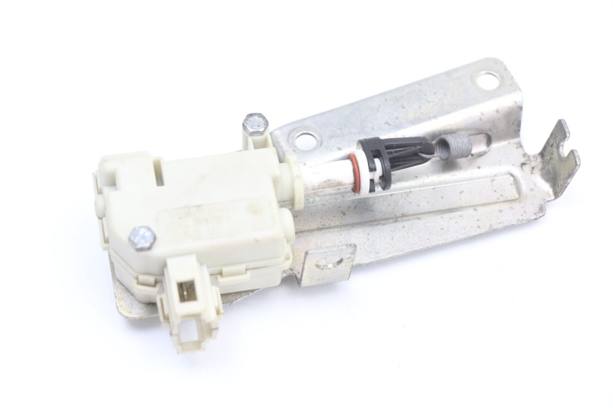 photo de MOTEUR OUVERTURE COFFRE PIAGGIO X10 125 (2012 - 2017)
