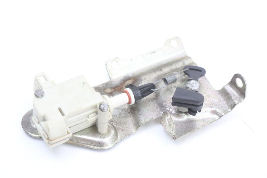 photo de MOTEUR OUVERTURE COFFRE PIAGGIO X10 125 (2012 - 2017)