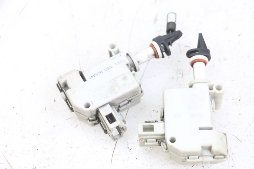photo de MOTEUR OUVERTURE COFFRE PIAGGIO X10 125 (2012 - 2017)