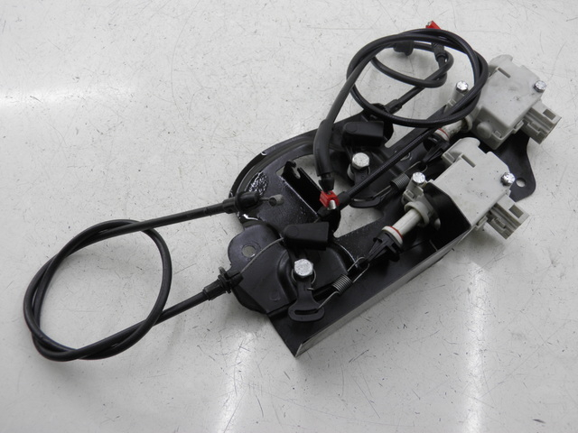 photo de MOTEUR OUVERTURE COFFRE PIAGGIO XEVO - X EVO 125 (2010 - 2015)