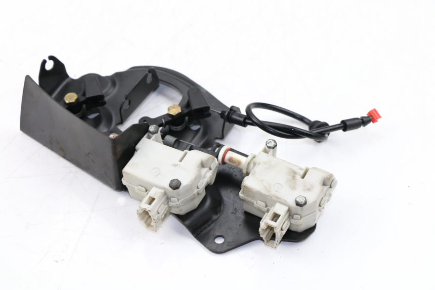 photo de MOTEUR OUVERTURE COFFRE PIAGGIO XEVO - X EVO 125 (2007 - 2016)