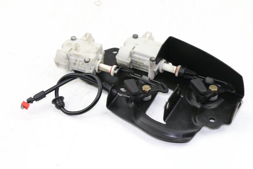 photo de MOTEUR OUVERTURE COFFRE PIAGGIO XEVO - X EVO 125 (2007 - 2016)