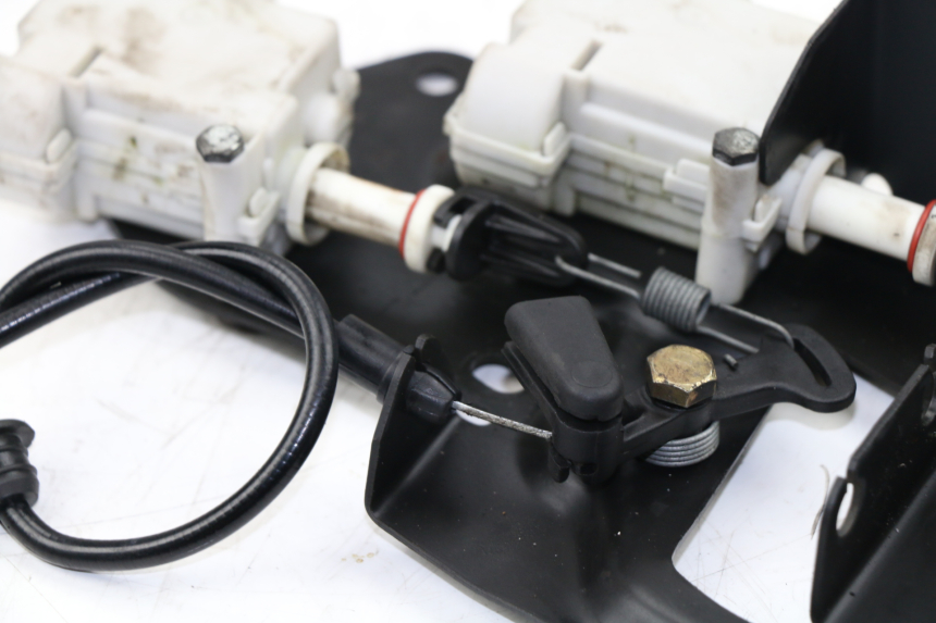 photo de MOTEUR OUVERTURE COFFRE PIAGGIO XEVO - X EVO 125 (2007 - 2016)