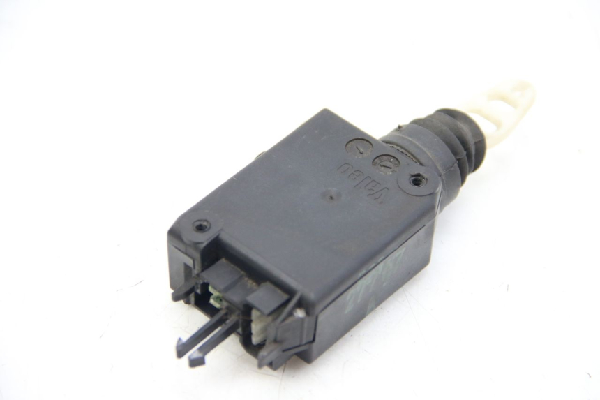 photo de MOTEUR OUVERTURE COFFRE PEUGEOT SATELIS COMPRESSOR K15 125 (2006 - 2009)