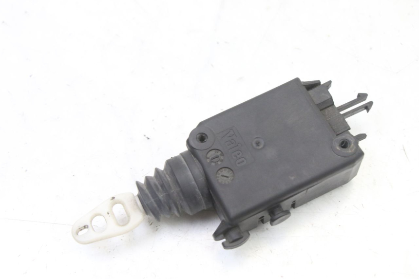 photo de MOTEUR OUVERTURE COFFRE PEUGEOT SATELIS COMPRESSOR K15 125 (2006 - 2009)