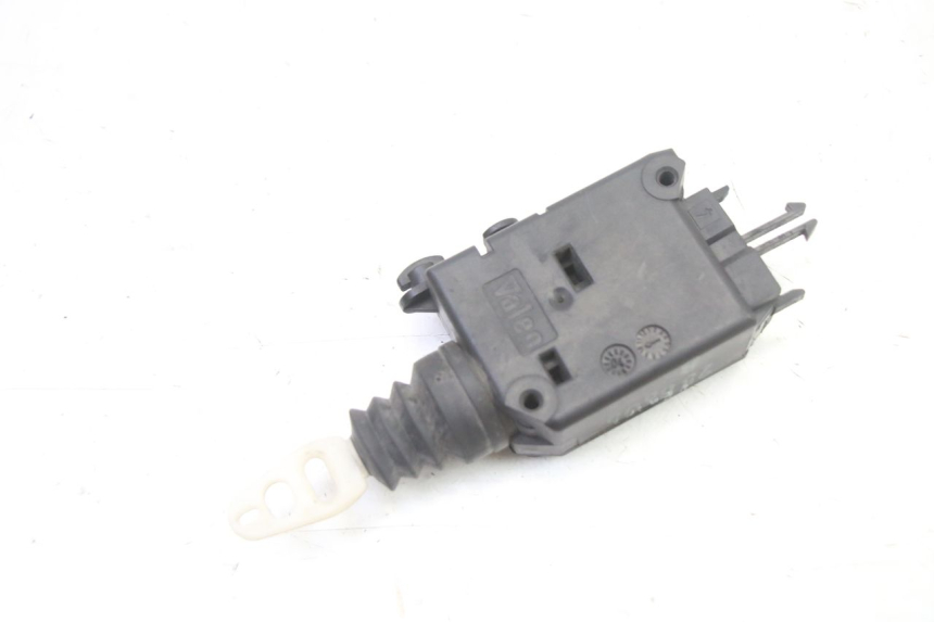 photo de MOTEUR OUVERTURE COFFRE PEUGEOT SATELIS 250 (2006 - 2012)