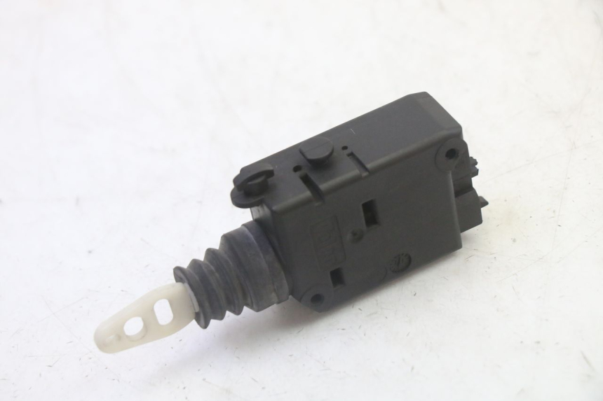 photo de MOTEUR OUVERTURE COFFRE PEUGEOT SATELIS 125 (2010 - 2012)