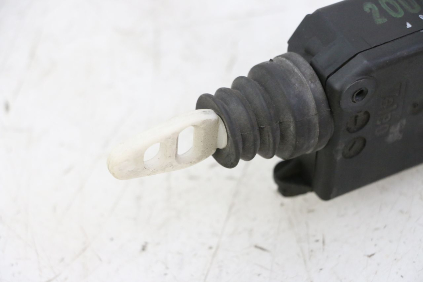 photo de MOTEUR OUVERTURE COFFRE PEUGEOT SATELIS 125 (2006 - 2009)