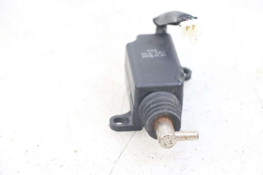 photo de MOTEUR OUVERTURE COFFRE SYM FIDDLE 3 III 125 (2014 - 2020)
