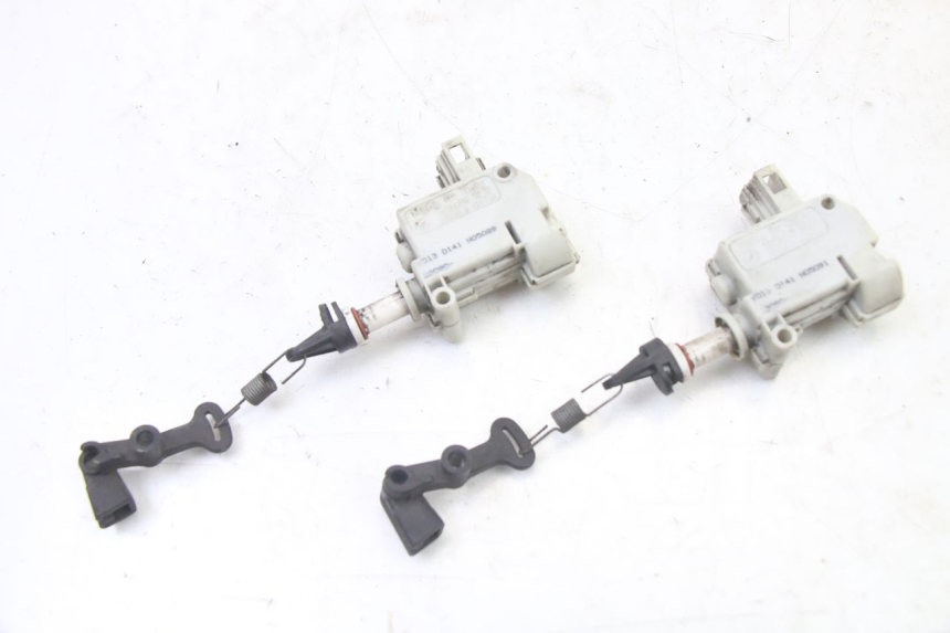 photo de MOTEUR OUVERTURE COFFRE PIAGGIO XEVO - X EVO 125 (2007 - 2016)