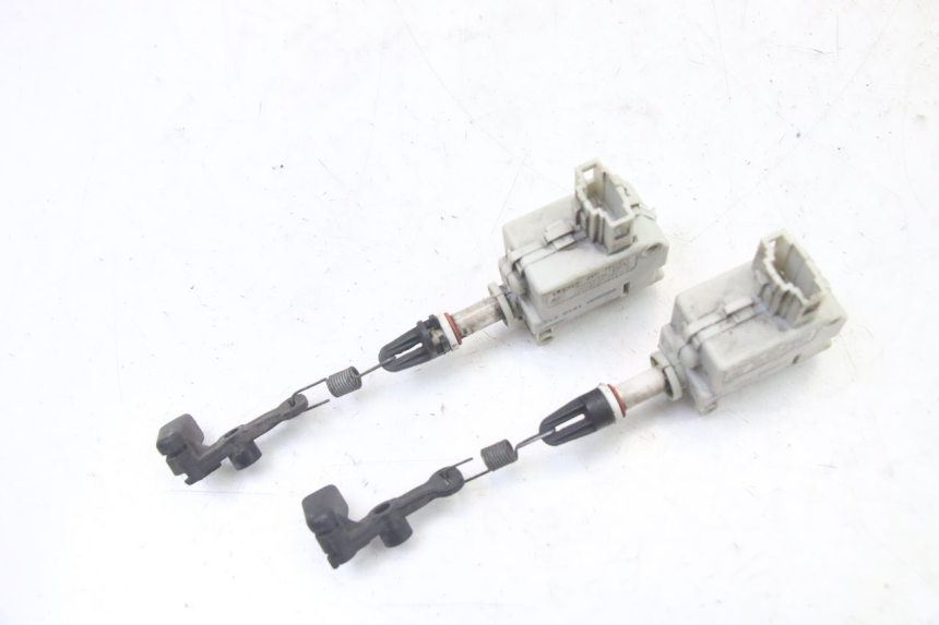 photo de MOTEUR OUVERTURE COFFRE PIAGGIO XEVO - X EVO 125 (2007 - 2016)