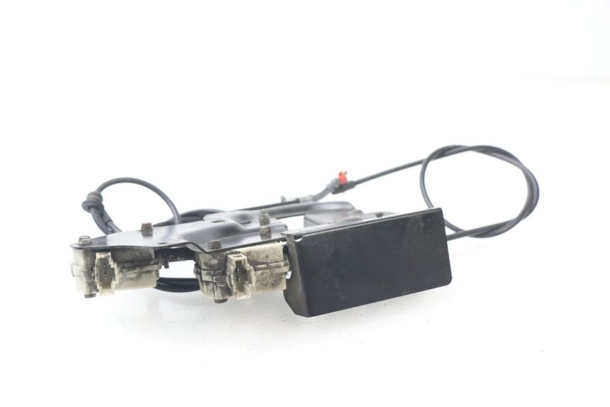 photo de MOTEUR OUVERTURE COFFRE PIAGGIO XEVO X-EVO 250 (2007 - 2012)