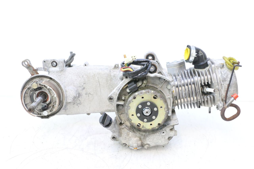 photo de MOTEUR YIYING RETRO 125 (2008 - 2018) - Angle alternatif