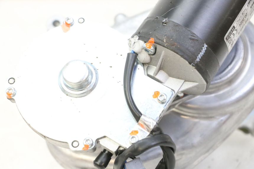 photo de MOTEUR ROLL LOCK PIAGGIO MP3 HPE 310 (2024 - 2025)