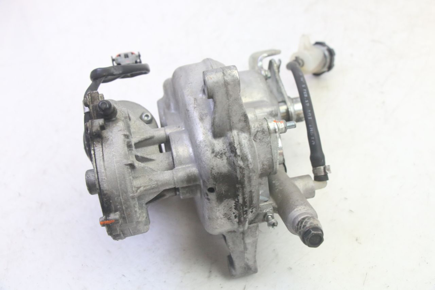 photo de MOTEUR ROLL LOCK PIAGGIO MP3 HPE 350 (2018 - 2020) - Points de fixation