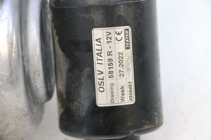 photo de MOTEUR ROLL LOCK PIAGGIO MP3 HPE 530 (2022 - 2026) - Vue rapprochée