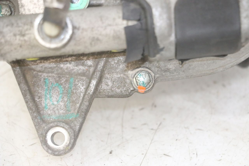 photo de MOTEUR ROLL LOCK PIAGGIO MP3 LT 300 (2010 - 2016) - Vue rapprochée