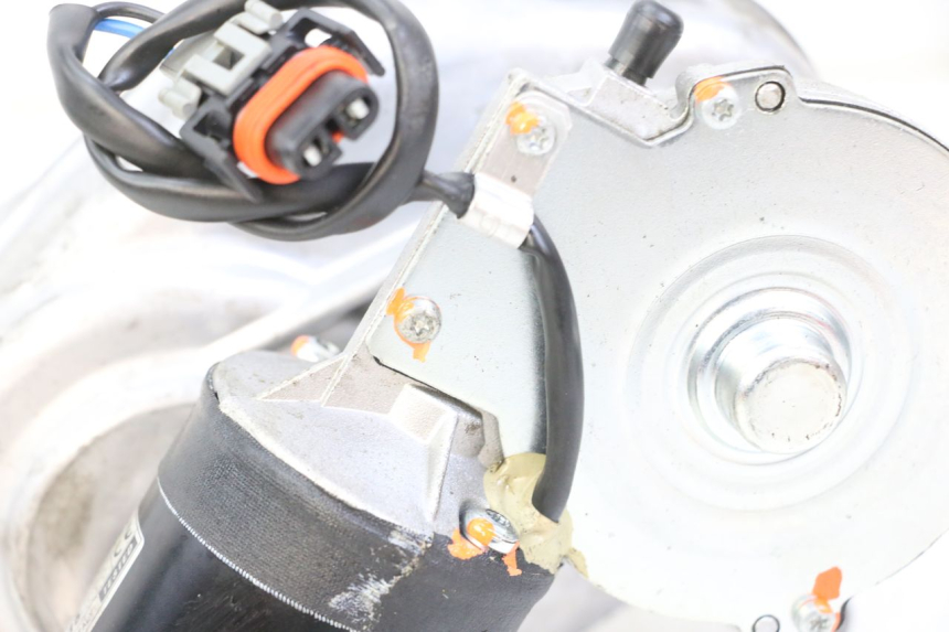 photo de MOTEUR ROLL LOCK PIAGGIO MP3 500 (2014 - 2016)