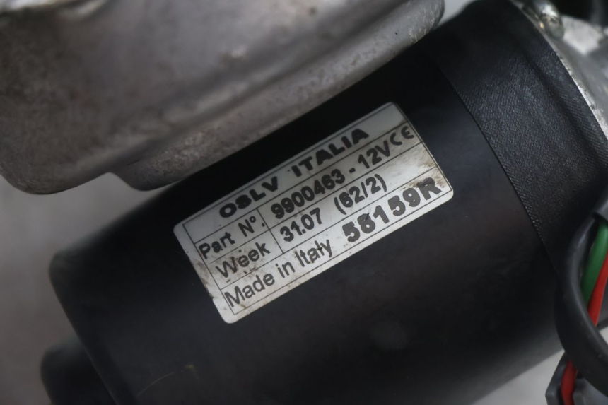 photo de MOTEUR ROLL LOCK PIAGGIO MP3 125 (2006 - 2014) - Gros plan technique
