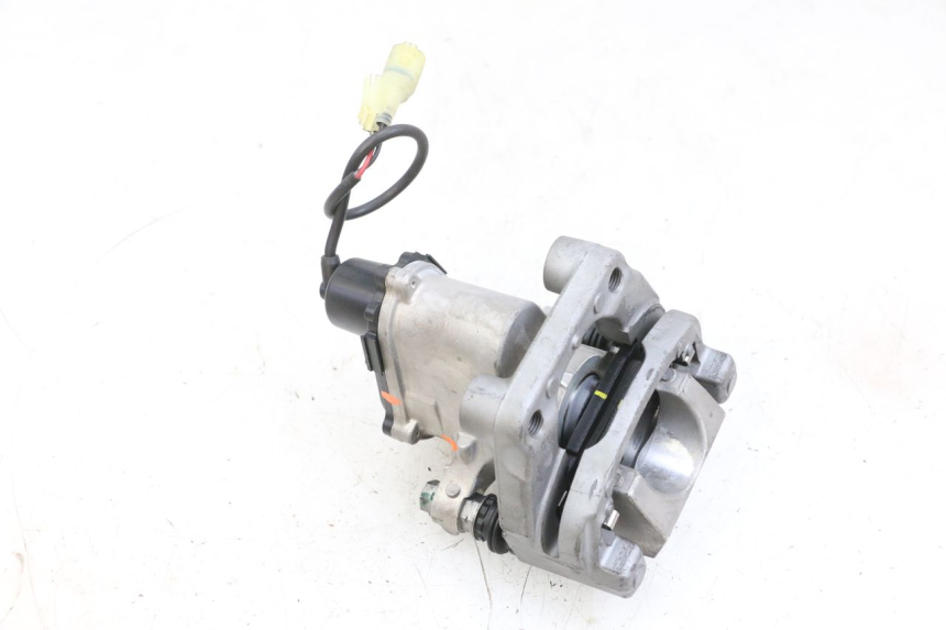 photo de MOTEUR ROLL LOCK YAMAHA TRICITY 300 (2020 - 2024) - Gros plan technique