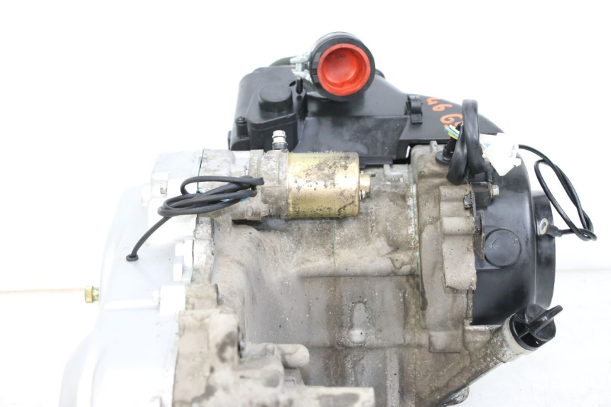 photo de MOTEUR TNT MOTOR ROMA 10' 4T 50 (2019 - 2022) - Gros plan technique