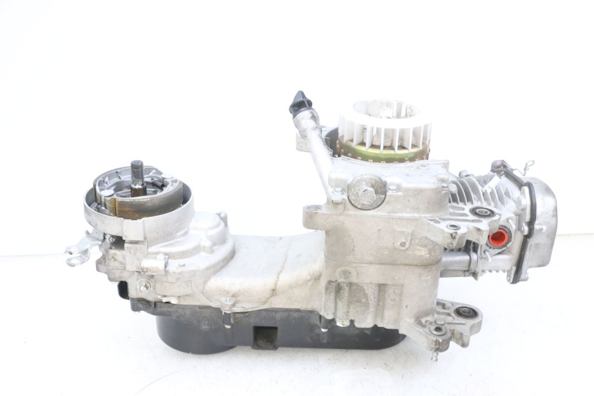 photo de MOTEUR JM MOTORS SANTANA EVO 50 (2024 - 2026) - Vue d’ensemble