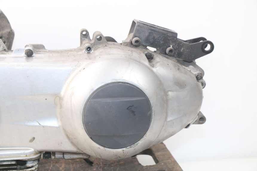 photo de MOTEUR PEUGEOT SATELIS 300 (2012 - 2015) - Vue d’ensemble