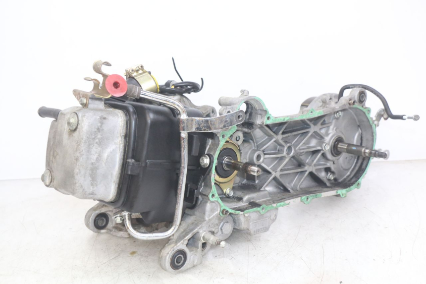 photo de MOTEUR HONDA SCV LEAD 100 (2003 - 2007)