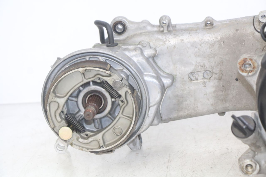 photo de MOTEUR HONDA SCV LEAD 100 (2003 - 2007)