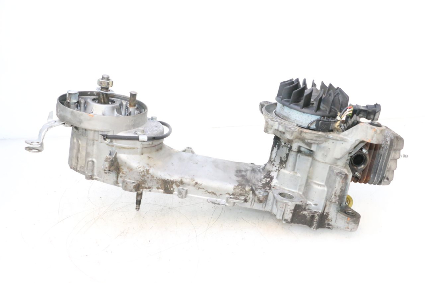 photo de MOTEUR APRILIA SR MOTARD 50 (2012 - 2018) - Autre angle de vue