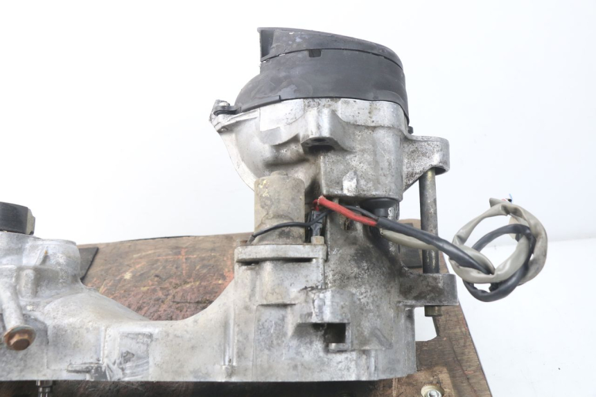 photo de MOTEUR MBK STUNT NAKED 50 (2004 - 2018) - Autre angle de vue