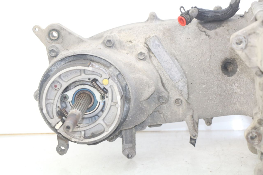 photo de MOTEUR SUZUKI UH BURGMAN 125 (2002 - 2006)
