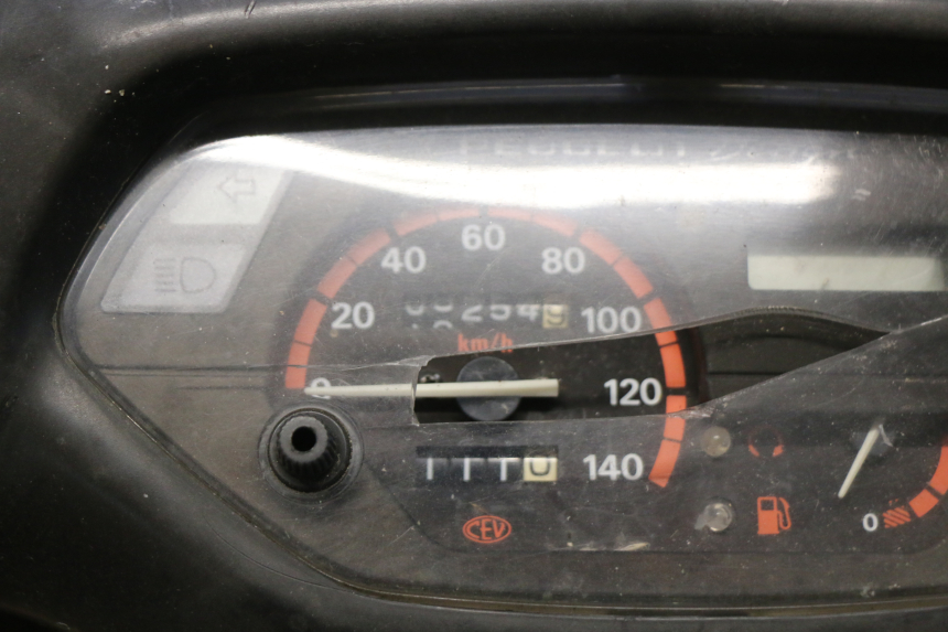 photo de MOTEUR PEUGEOT SV 80 (1993 - 1997) - Focus structure
