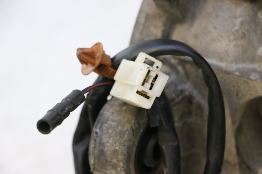 photo de MOTEUR PEUGEOT TKR TREKKER FURIOUS 50 (2005 - 2014) - Vue rapprochée