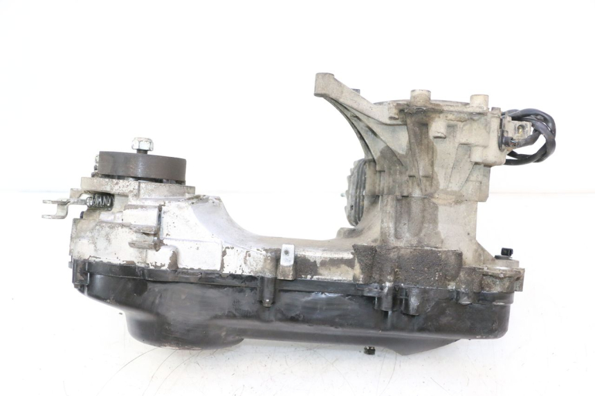 photo de MOTEUR PEUGEOT TKR TREKKER FURIOUS 50 (2005 - 2014) - Vue d’ensemble