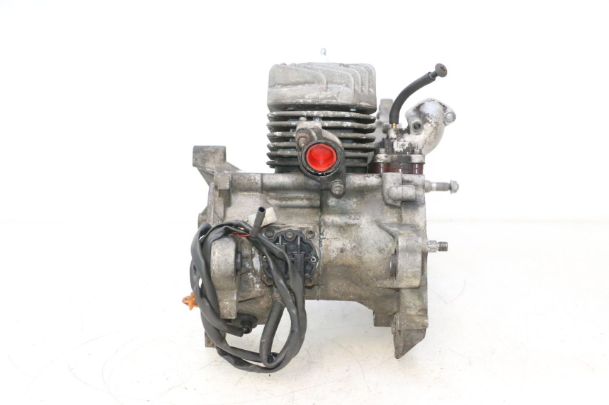photo de MOTEUR PEUGEOT TREKKER TKR 50 (2005 - 2014) - Angle alternatif