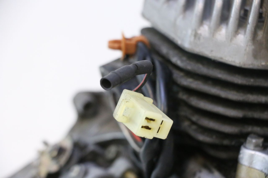 photo de MOTEUR PEUGEOT TREKKER 50 (1995 - 2004) - Autre angle de vue