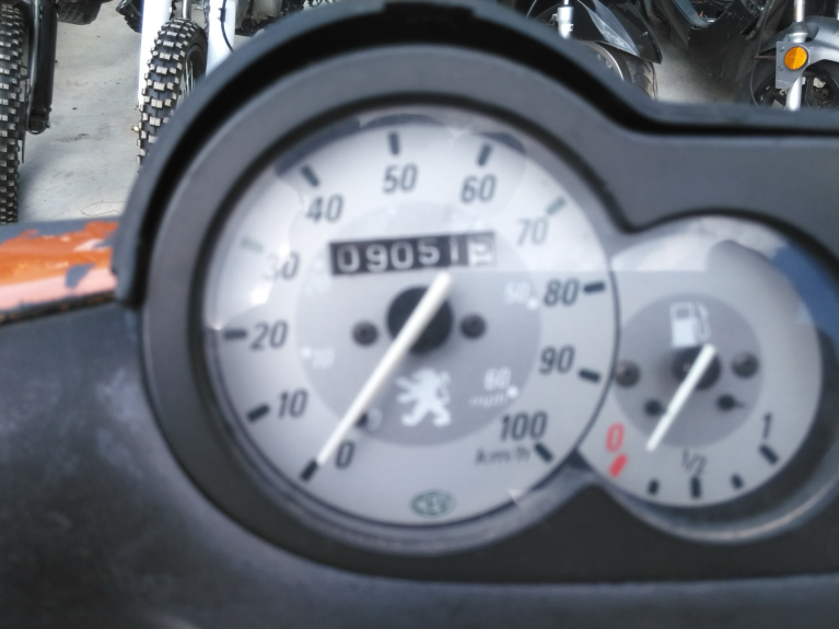 photo de MOTEUR PEUGEOT TREKKER 50 (1995 - 2004) - Vue d’ensemble
