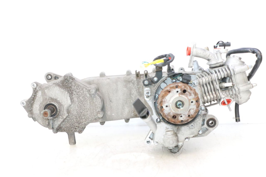 photo de MOTEUR PEUGEOT TWEET 4T 50 (2018 - 2022) - Gros plan technique