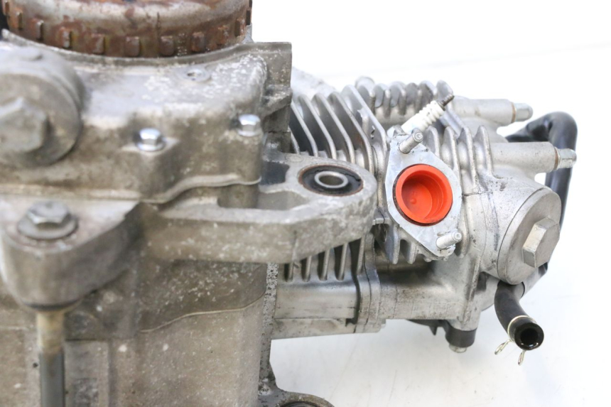 photo de MOTEUR PEUGEOT TWEET 4T 50 (2018 - 2022) - État de surface