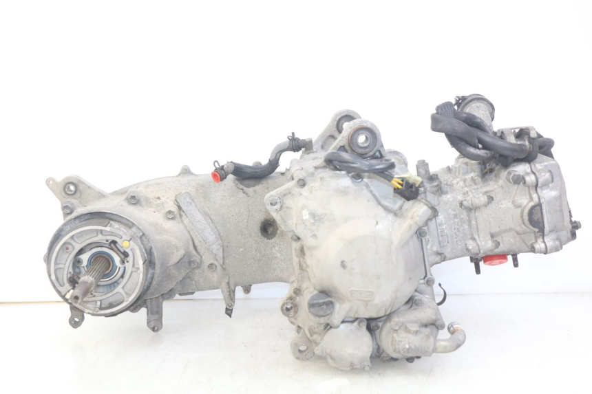 photo de MOTEUR SUZUKI UH BURGMAN 125 (2002 - 2006)