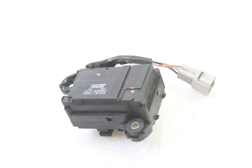 photo de MOTEUR VALVE ECHAPPEMENT SUZUKI GSR 750 (2011 - 2017)