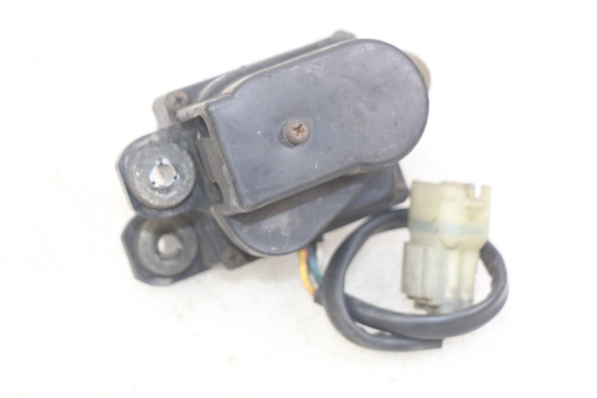 photo de VALVE D'ÉCHAPPEMENT DU MOTEUR HONDA FES PANTHEON 2T 125 (1998 - 2002)