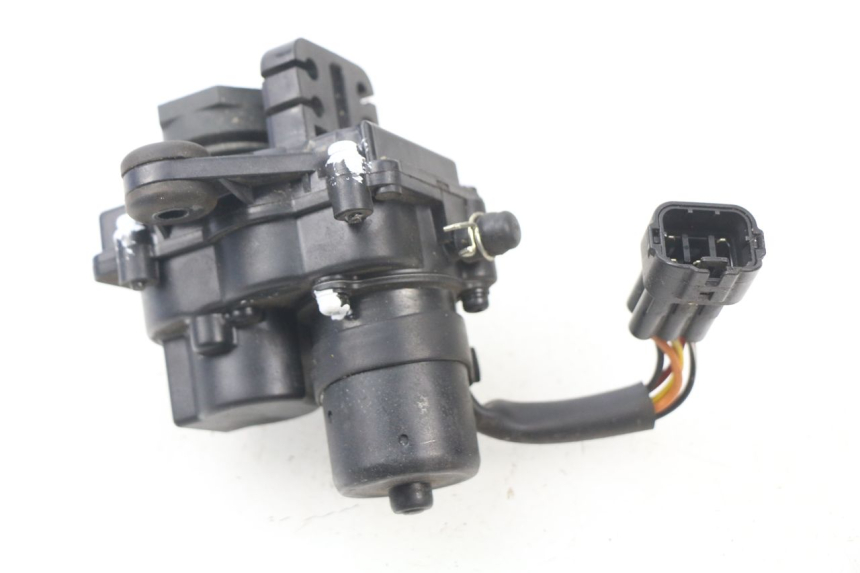 photo de MOTEUR VALVE ECHAPPEMENT DUCATI M796 MONSTER 796 (2010 - 2014) - Autre angle de vue