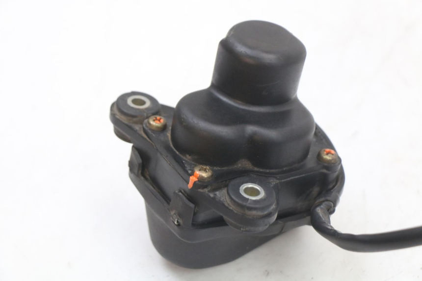 photo de MOTEUR VALVE ECHAPPEMENT YAMAHA TDR DELTABOX 125 (1993 - 2003)