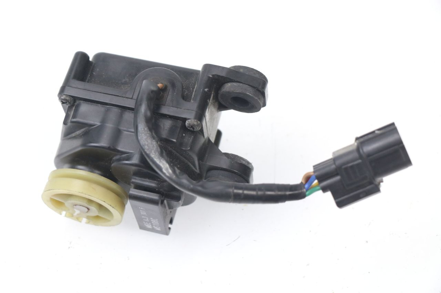 photo de MOTEUR VALVE ECHAPPEMENT HONDA VFR F 1200 (2010 - 2015) - Zoom état d’usage
