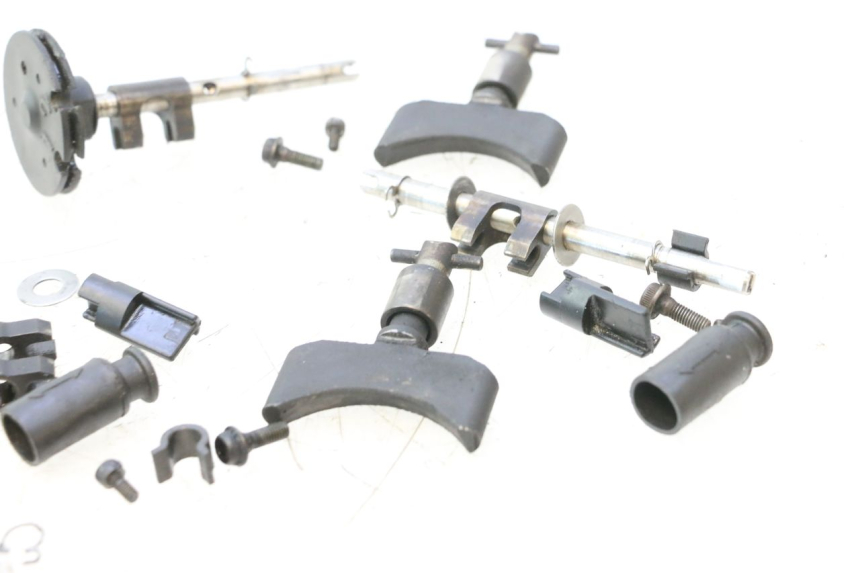 photo de MOTEUR VALVE ECHAPPEMENT YAMAHA WAVE RUNNER GP R 1200 (2000 - 2003) - Vue d’ensemble