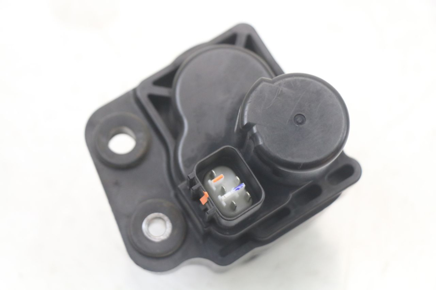 photo de MOTEUR VALVE ECHAPPEMENT YAMAHA FZ1 FAZER 1000 (2007 - 2009)