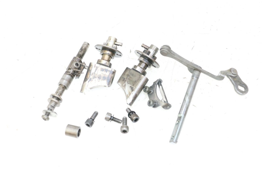 photo de MOTEUR VALVE ECHAPPEMENT YAMAHA YZ 125 (1998 - 2005)