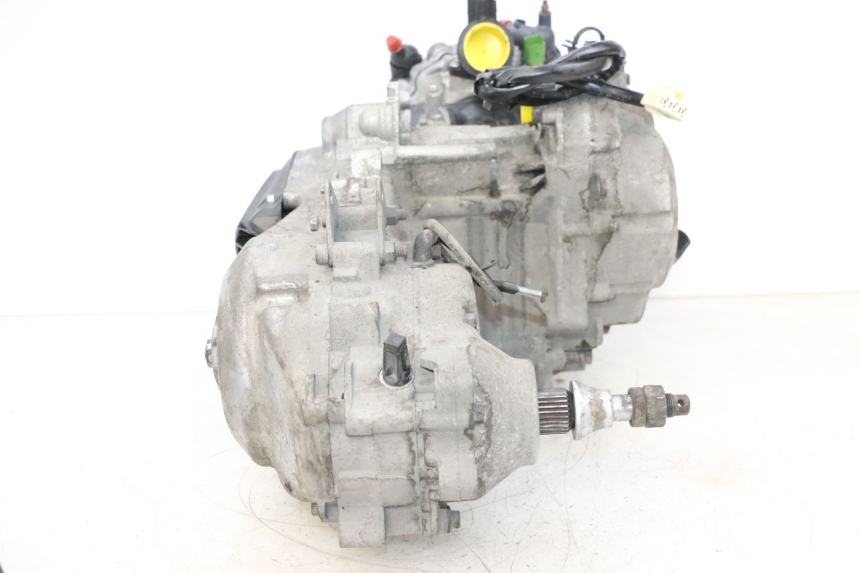 photo de MOTEUR PIAGGIO VESPA GTS SUPER IE 125 (2009 - 2016) - Vue rapprochée